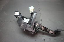Load image into Gallery viewer, 2015-2017 Ford Mustang GT Pedal Assembly Automatic Brake &amp; Gas OEM
