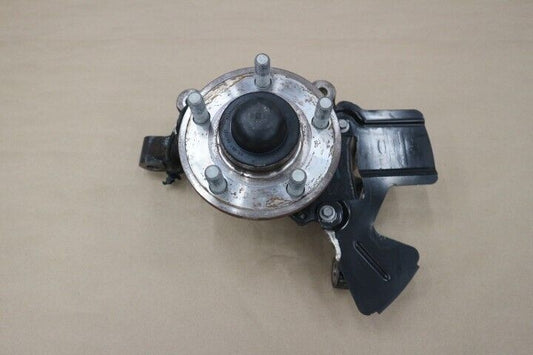 2015 2017 Ford Mustang GT 5.0 LH Driver Front Spindle Knuckle Hub OEM