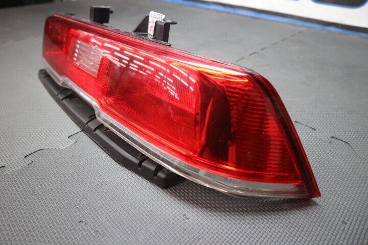 2014-2015 Chevrolet Camaro RH Tail Light   OEM