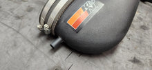 Load image into Gallery viewer, 2005-2006 Ford Mustang GT K&amp;N Cold Air Intake OEM4
