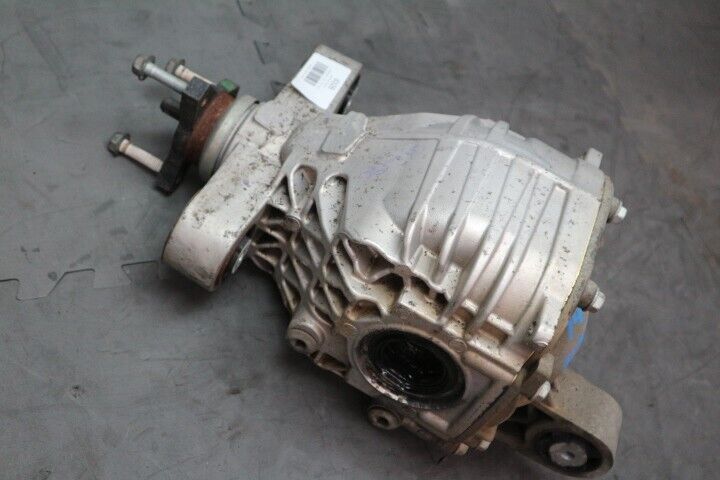 2014 Chevrolet Camaro SS 3.27 Rear Carrier Differential Automatic 22928326 GM