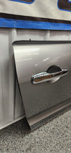 Load image into Gallery viewer, 2005-2009 Ford Mustang GT V6 RH Passenger Door Complete w/Glass "ZY" OEM3
