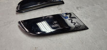 Load image into Gallery viewer, 2005-2009 Ford Mustang GT LH &amp; RH Side Vent SET

