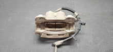 Load image into Gallery viewer, 2010-2014 Ford Mustang GT LH &amp; RH Front Brake Caliper OEM5
