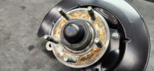 Load image into Gallery viewer, 2010-2014 Ford Mustang RH Passenger Front Spindle - OEM1

