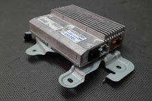 Load image into Gallery viewer, 2018-2023 Ford Mustang GT V6 Speaker Amplifier Amp KR3T18T806CG OEM2
