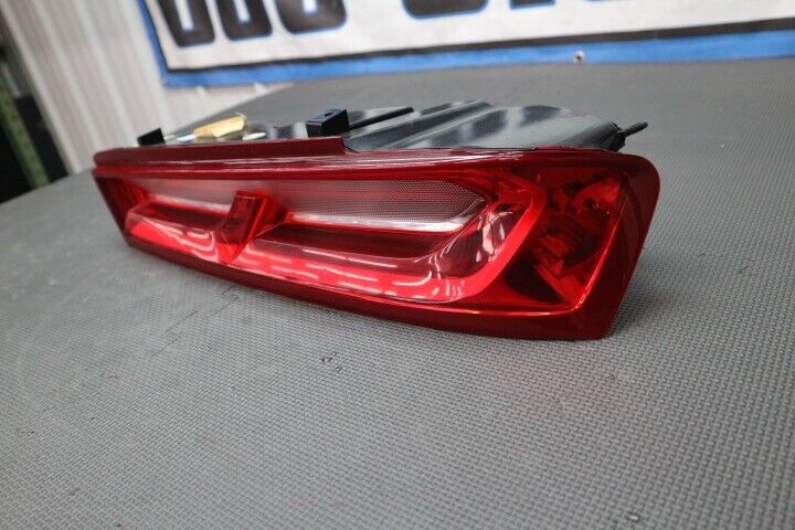 2016-2017 Chevrolet Camaro RH Tail Light   OEM