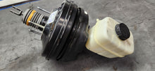 Load image into Gallery viewer, 2005 2009 Ford Mustang GT 4.6 Brake Booster Master Cylinder "Manual" OEM5
