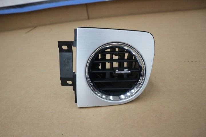 2011-2014 Ford Mustang GT DASH Air Vent OEM