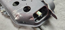 Load image into Gallery viewer, 2005-2009 Ford Mustang GT 4.6  EVAP Canister OEM2
