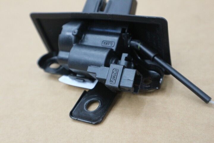 2015 - 2023 FORD MUSTANG TRUNK LID LATCH LOCK ACTUATOR OEM FR3B6343282BB