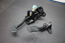 Load image into Gallery viewer, 2015-2017 Ford Mustang GT Pedal Assembly Automatic Brake &amp; Gas OEM
