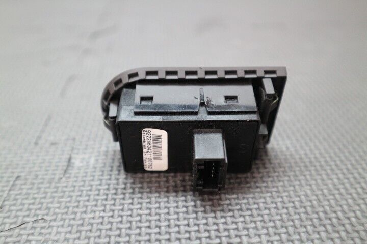 2011-2015 Chevrolet Camaro OEM Heads Up Display HUD Switch 92224604