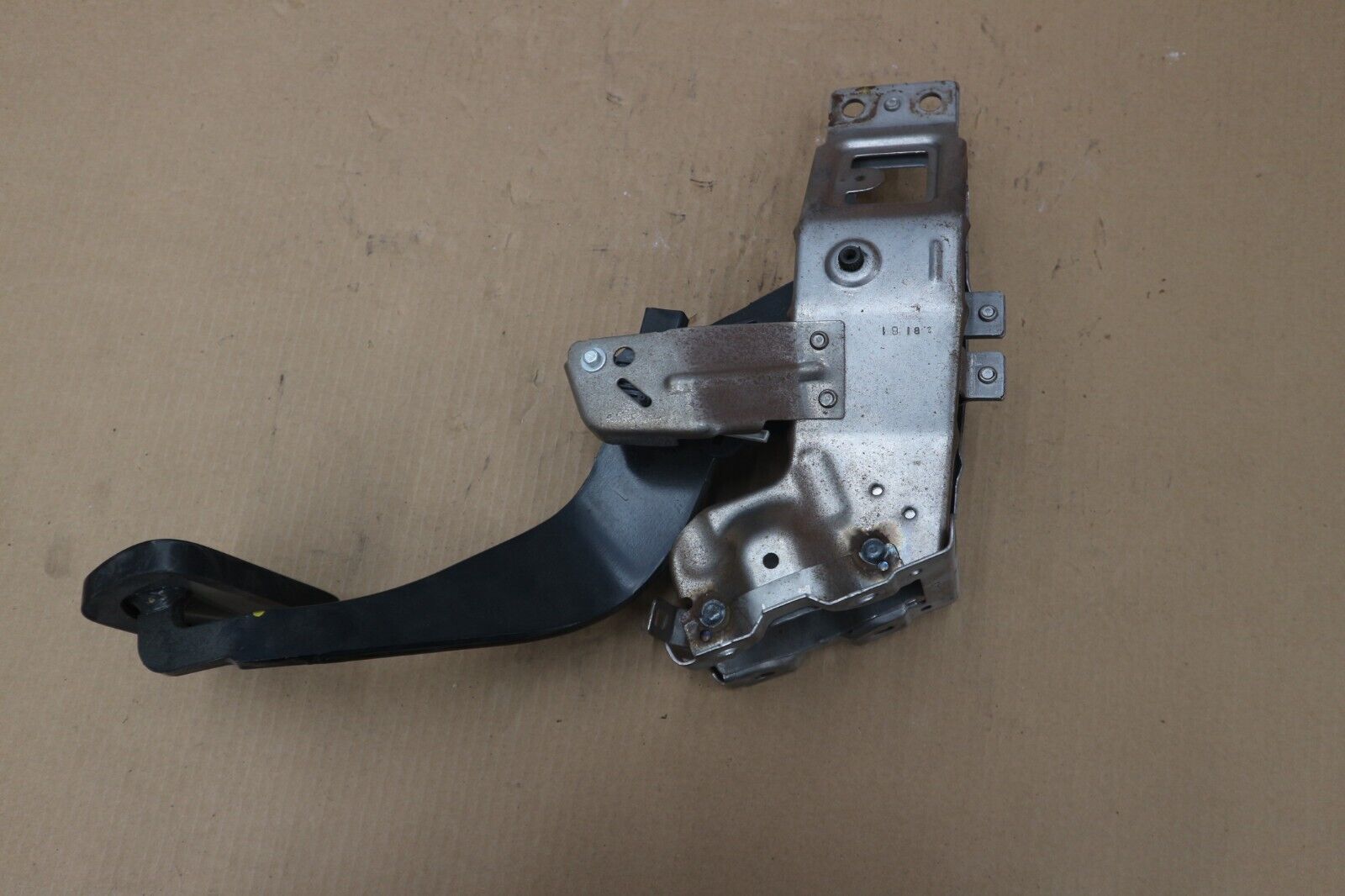 2010-2015 Chevrolet Camaro Brake Pedal Assembly  OEM