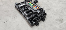 Load image into Gallery viewer, 2017 Ford Mustang GT BCM Body Control Module "Automatic" OEM1
