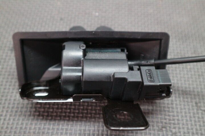 2015 - 2023 FORD MUSTANG TRUNK LID LATCH LOCK ACTUATOR OEM FR3B6343282BB