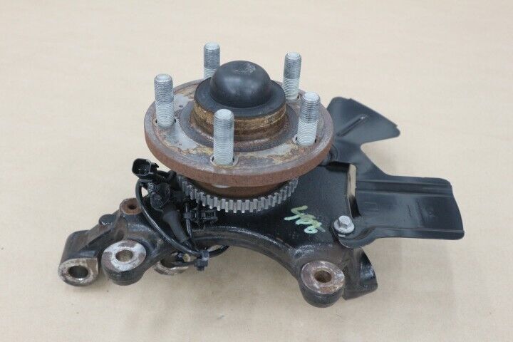 2015-2021 Ford Mustang GT 5.0 RH Passenger Front Spindle Knuckle Hub- OEM