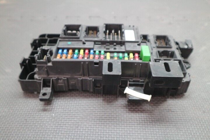 2018-2020 Ford Mustang GT Multifunction Smart Junction Fuse Box JR3T-15604 OEM