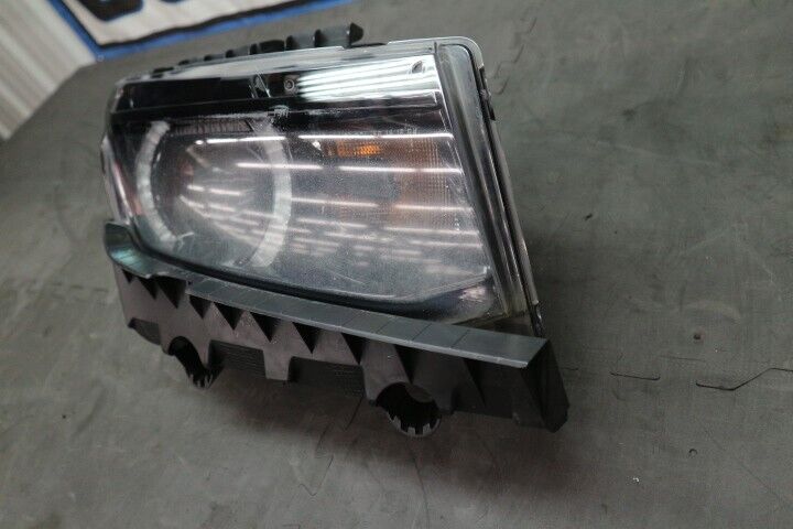 2014-2015 Chevrolet Camaro SS RH Passenger "23162556" HID Headlight OEM