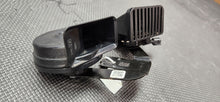 Load image into Gallery viewer, 2015-2023 Ford Mustang High &amp; Low Duel Tone Horn with Bracket OEM4

