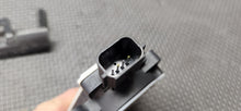 Load image into Gallery viewer, 2018-2023 Ford Mustang GT Air Shutter Actuator OEM4
