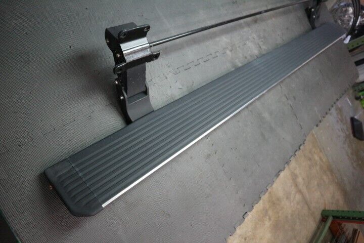 2015-2023 F150 King Ranch crew cab Power Folding Running Board RH OEM