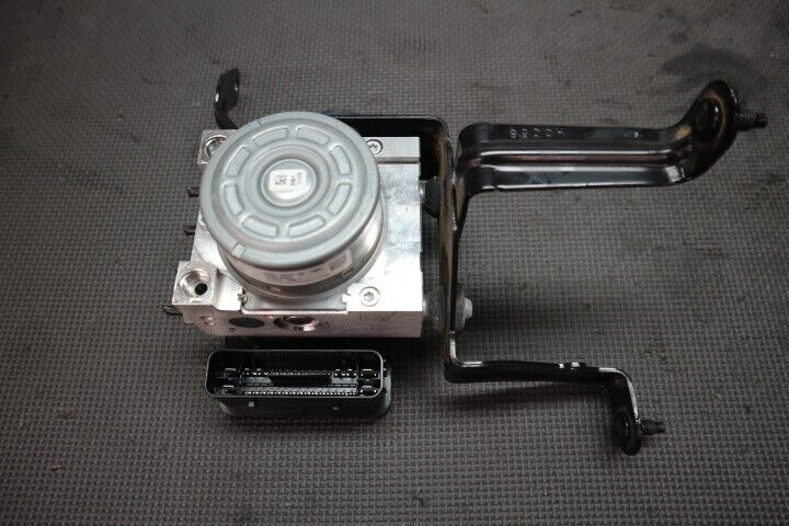 2022 Ford Mustang GT ABS Brake Pump Module Control "MANUAL" - OEM