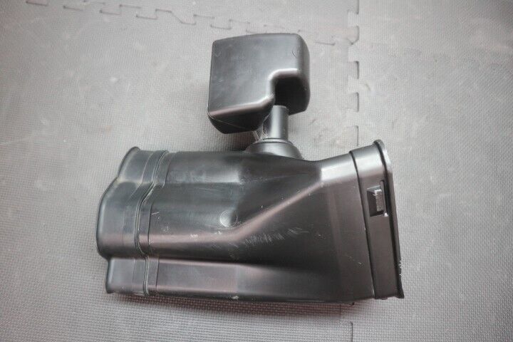 2015-2017 Ford Mustang GT AIR CLEANER INTAKE DUCT OEM