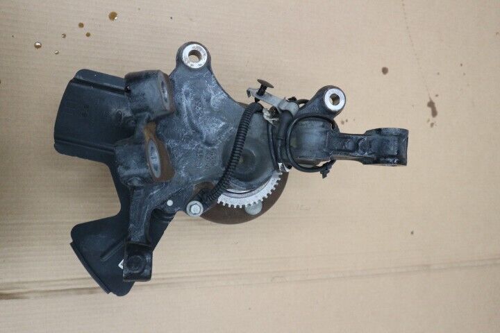 2015-2017 Ford Mustang GT 5.0 LH Driver Front Spindle Knuckle Hub - OEM