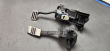 Load image into Gallery viewer, 2015-2017 Ford Mustang GT Pedal Assembly Automatic Gas Brake Pedal OEM
