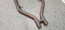 Load image into Gallery viewer, 2005 2009 Ford Mustang GT  4.6  LH &amp; RH Exhaust Manifold Pipe OEM1
