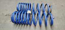 Load image into Gallery viewer, 2005-2014 Ford Mustang GT Performance Rear Suspension Coil Springs OEM
