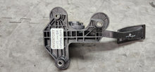 Load image into Gallery viewer, 2018-2023 Ford Mustang GT Gas Pedal Assembly - OEM6
