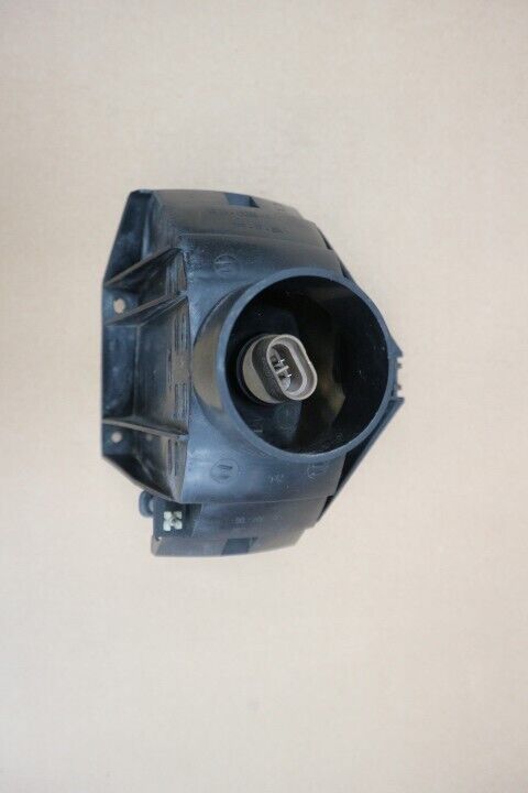 1999-2004 FORD MUSTANG PASSENGER SIDE FOG LIGHT OEM XR3315266A OEM