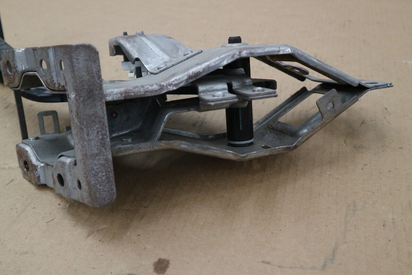 2010-2011Chevrolet Camaro Brake Pedal Assembly  92195946 - OEM