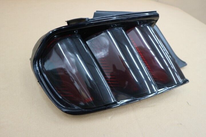 2015-2017 Ford Mustang GT V6 EcoBoost LH Driver LED Tail Light OEM