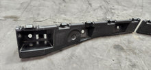 Load image into Gallery viewer, 2015-2023 Ford Mustang GT LH &amp; RH Fender Rocker Panel Bracket OEM2
