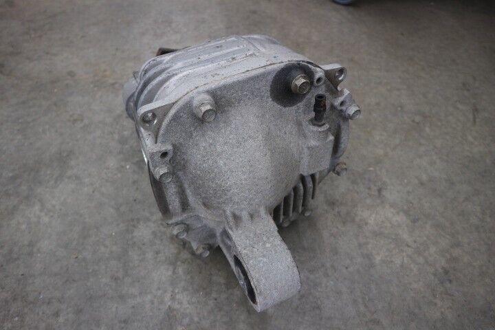 2013 Chevrolet Camaro SS 3.27 Rear Carrier Differential Automatic GM