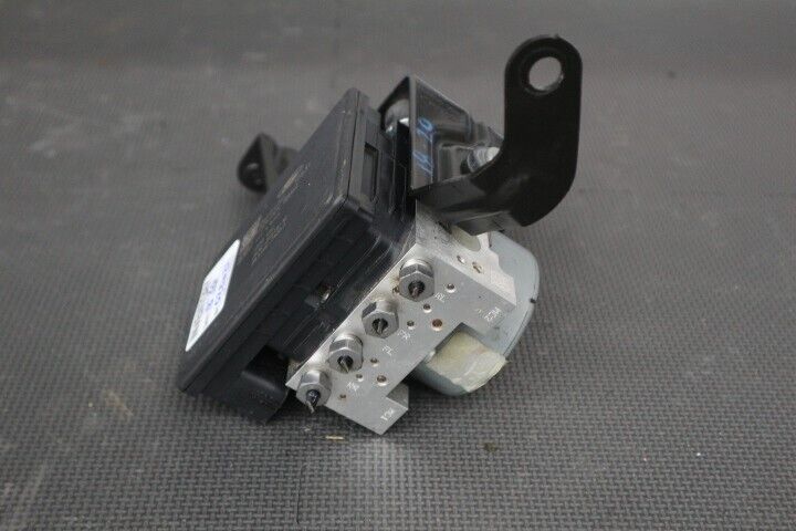 2018-2022 Ford Mustang GT ABS Brake Pump Module Control "Manual" - OEM