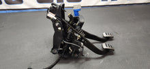 Load image into Gallery viewer, 2015-2017 Ford Mustang GT Premium Manual Brake &amp; Clutch Pedal OEM6
