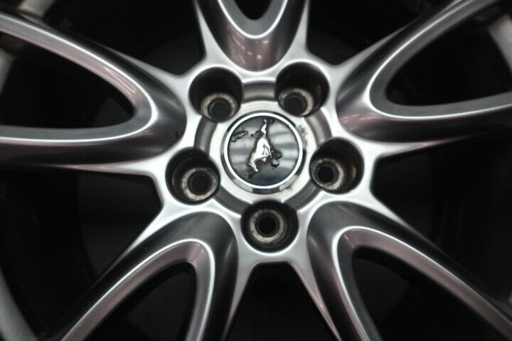 mustang rim with emblem